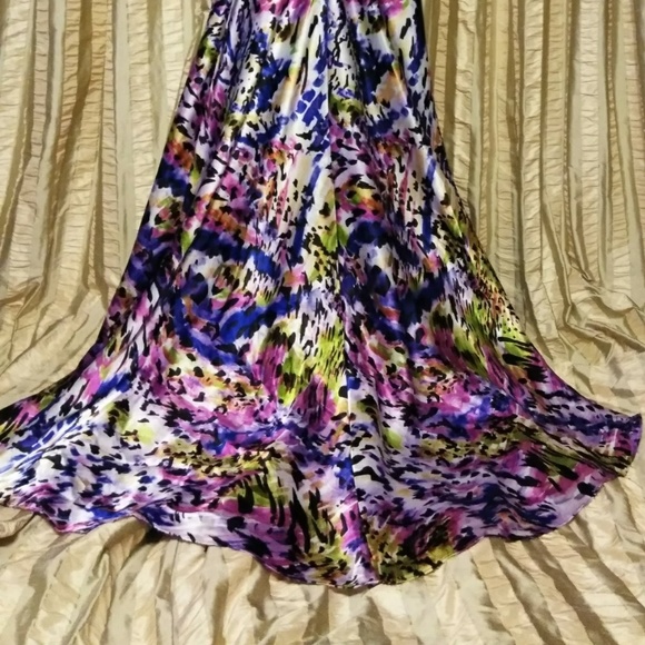 Size 8 NightWay Purple One-Shoulder Formal Prom Dress - Picture 6 of 7